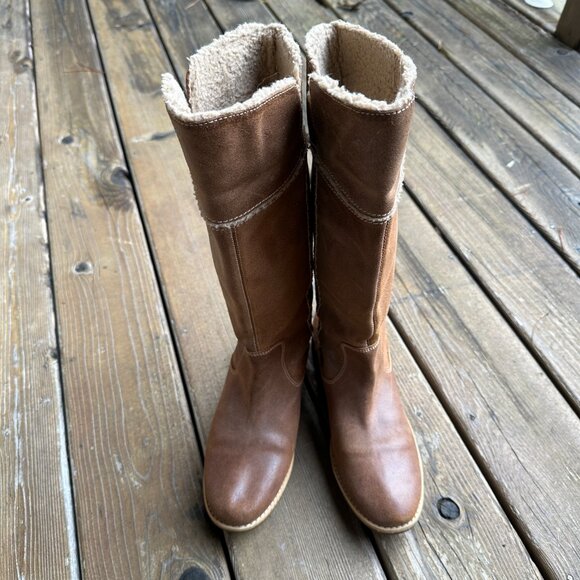 Like New Timberland Brown Leather Knee High Sherpa Boots 25669M - Women's US 8.5 - Picture 9 of 11